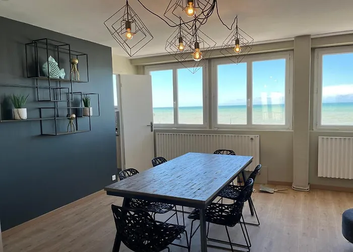 Le Phare, Grand Appartement Face Mer